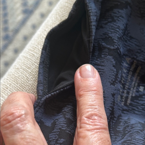 Athleta Black and blue Tight pant and crop top set with Subtle Pattern - Picture 7 of 11